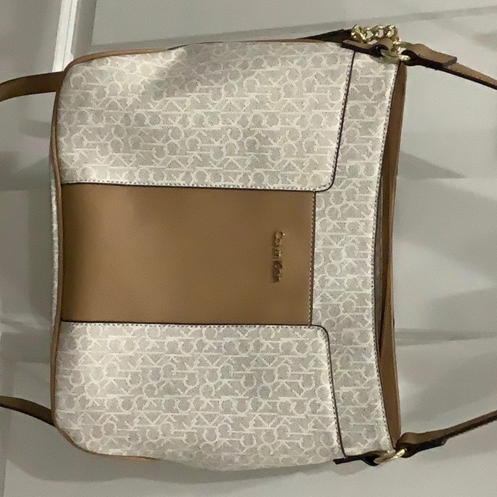 Calvin Klein logo tote neutral